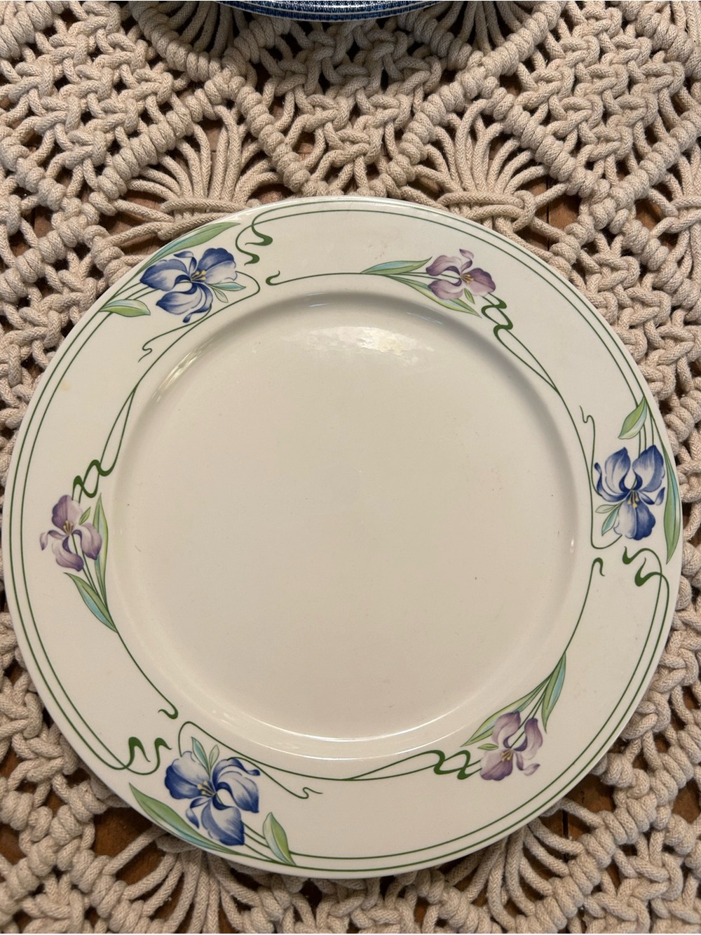 Vintage Villeroy & Boch Verona Dinner Plate 10.5” Luxembourg Iris